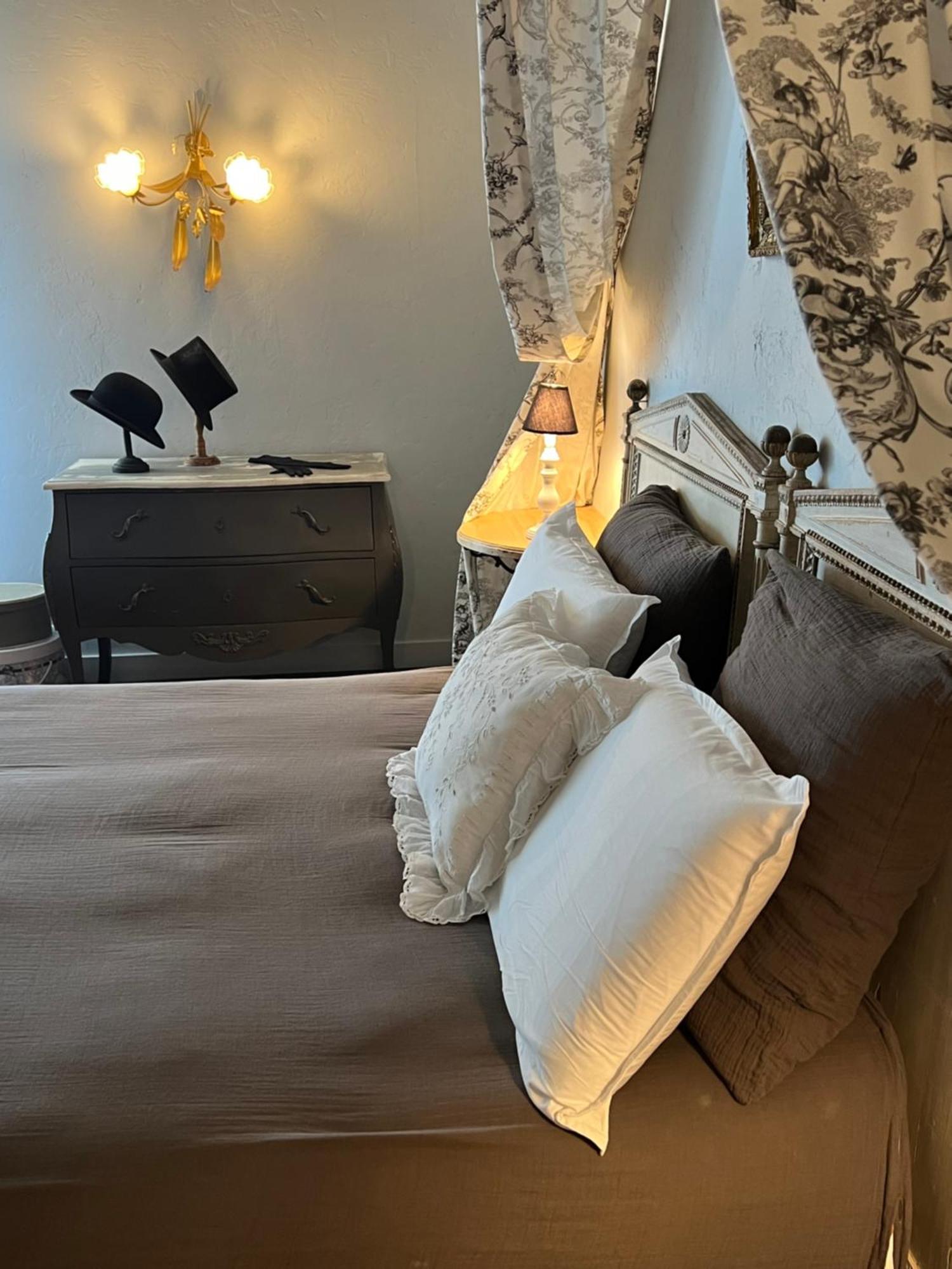 Branges  Chambre D'Hotes Madame חדר תמונה